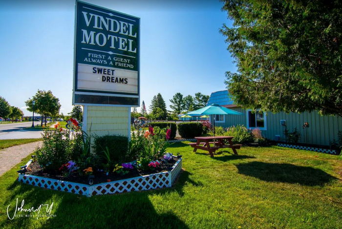 Vindel Motel - Web Listing (newer photo)